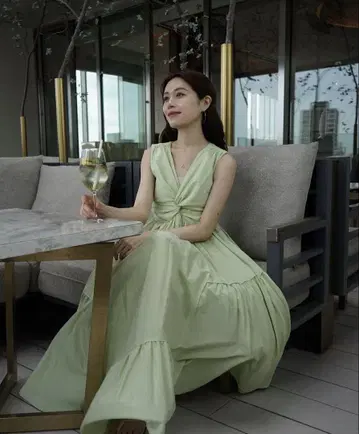 laubeblanc Irregular hem twist Dress