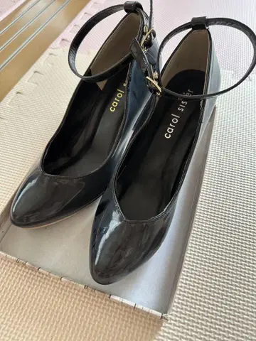 블랙 와이드 힐 펌프스 M 사이즈