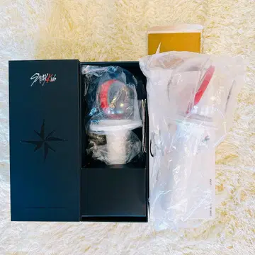 STRAY KIDS OFFICIAL LIGHT STICK VER.1&2
