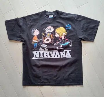 NIRVANA IN UTERO 닐바나 x 스누피 티셔츠