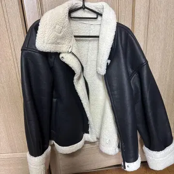 아우터 블랙