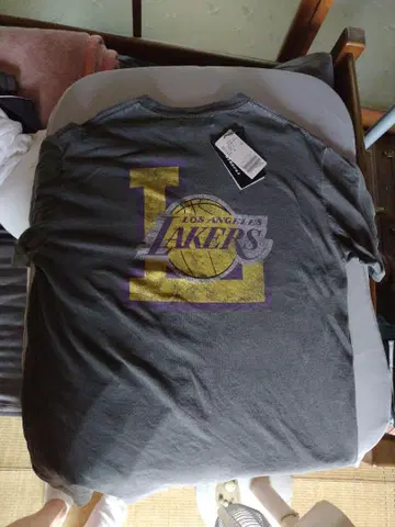 LOS ANGELES LAKERS 그레이 T셔츠