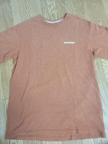 patagonia XS 레귤러 핏 티셔츠