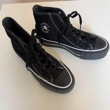 Converse Chuck Taylor All Star 블랙 하이컷