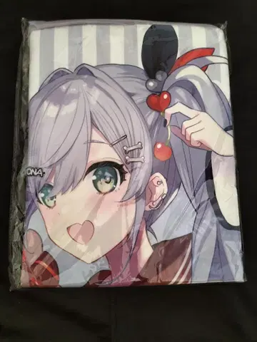 요루노 쿠롬 이스폿! 후드 부착 빅 타월