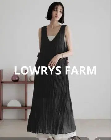 LOWRYS FARM 크링클 슬리브리스 원피스