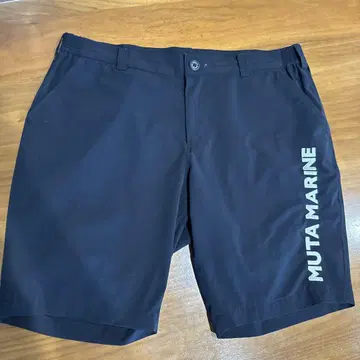 MUTA MARINE 네이비 하프 팬츠