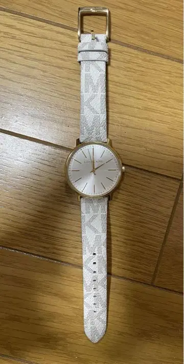 MICHAEL KORS 아날로그 손목시계 화이트