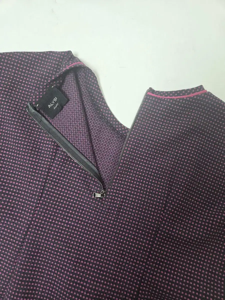 Product Details - 6