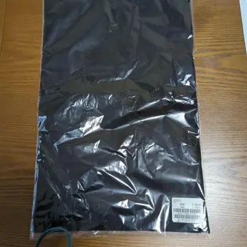 블랙 컬러 스톨