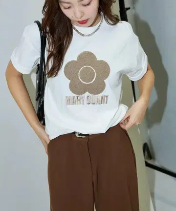 MARY QUANT 플라워 모티브 티셔츠
