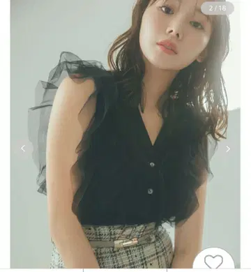 완판템 snidel 튤 프릴 슬리브리스 니트 풀오버