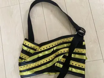 kao pao shu 카오파오슈 라메 리본 도트 바디백