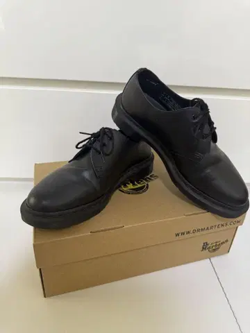 Dr. Martens 1461 MONO
