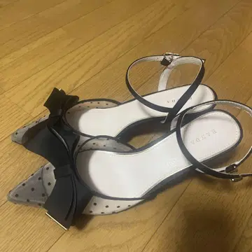 RANDA 리본 뮬 L 사이즈 블랙 도트