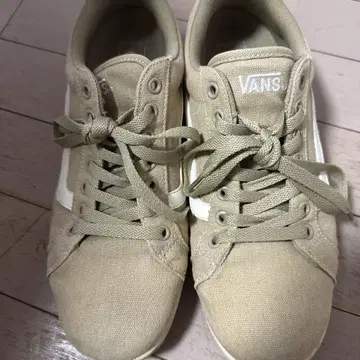 VANS 베이지 스니커즈