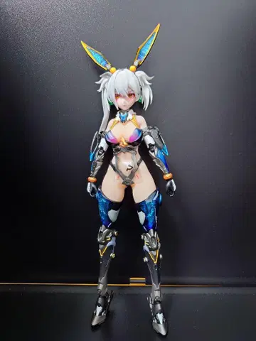 뇌정특견대 Vodka Mirror 1/9 심리스 액션 피규어