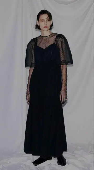 AMERI PUFF TULLE TOP LAYERED DRESS