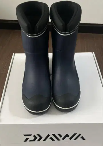 DAIWA 낚시 부츠 네이비