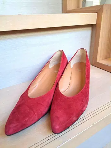 레드 스웨이드 스틸레토 미들힐 7C 24cm i/288