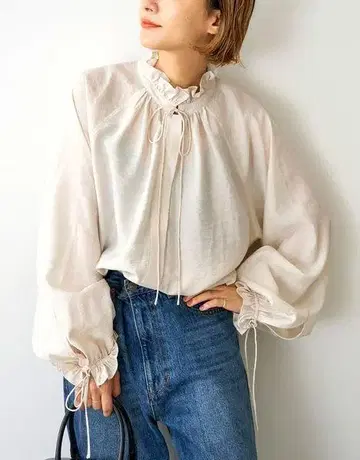 하이브리드 프릴 리본 블라우스