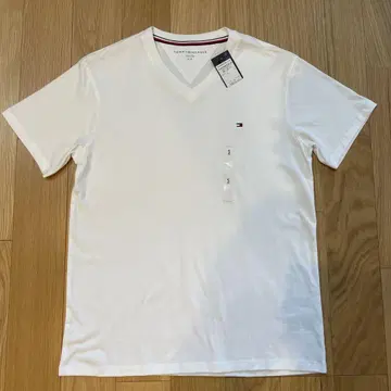 TOMMY HILFIGER V넥 티셔츠 S 사이즈 새상품
