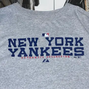 NY Yankees Logo Tee
