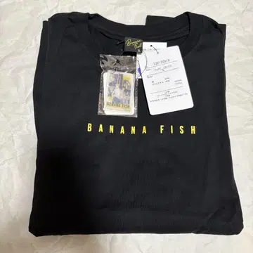 BANANA FISH 아베일 티셔츠 블랙 키링 포함 백 프린트