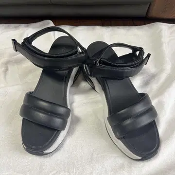 다이애나 샌들 24.5cm 블랙