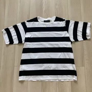 MADISONBLUE 화이트 블랙 보더 T셔츠