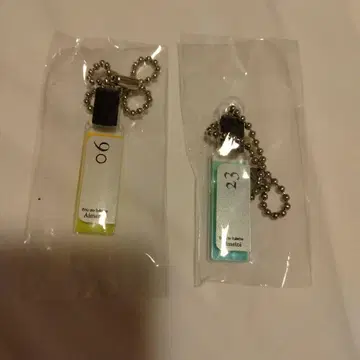 에메트와 가챠 2개 세트