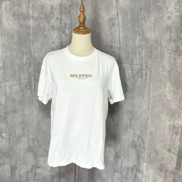 MILKFED 로고 프린트 심플 티셔츠 캐주얼 얇은 소재