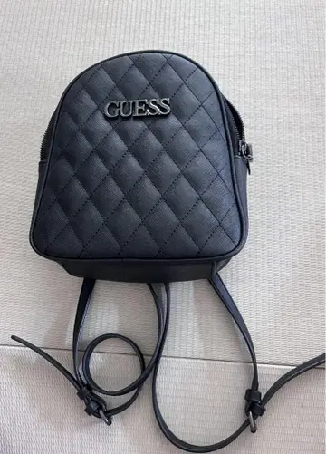 GUESS 퀼팅 백팩 가방 검정색