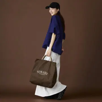 최신작 NOMADIS(노마디스) 토트백 17,600엔