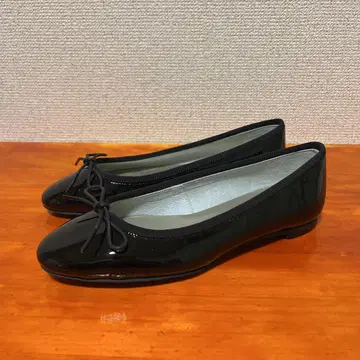 1회 착용 오데뜨 앤 오딜 에나멜 플랫슈즈 22.5cm