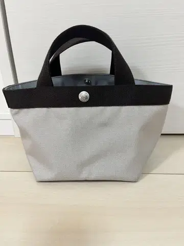 에르베샤펠리에 701c 마스틱 x 모카
