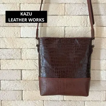KAZU LEATHER WORKS 엠보 가죽 숄더백