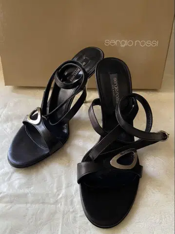 sergio rossi 블랙 가죽 샌들