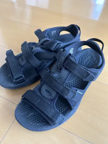 KEEN 킨 샌들 25cm 블랙