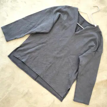 ROPE' PICNIC 속기모 슬릿 넥 티셔츠 긴팔 사이즈 40