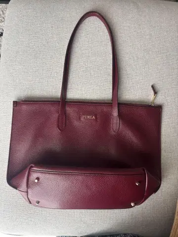 FURLA 버건디 토트백