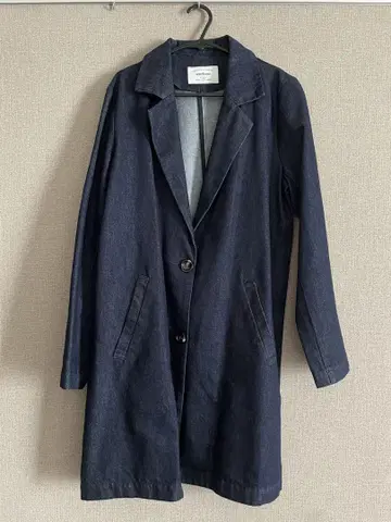 다크 블루 체스터 코트