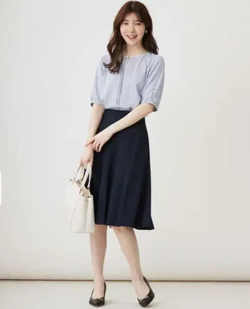 any SIS [워셔블] 프론트 턱 바이컬러 블라우스 M 사이즈