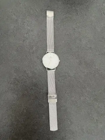 Daniel Wellington DW 실버 손목시계