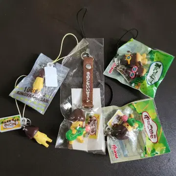 키노코노야마 타케노코노사토 스트랩