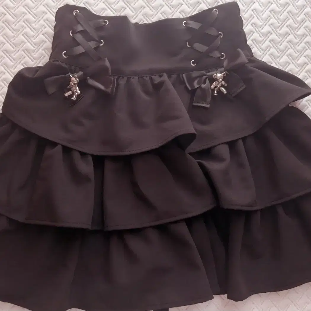 Nuuanu Karin Skirt Dry Rose Size 1 on Bunjang Global Site.