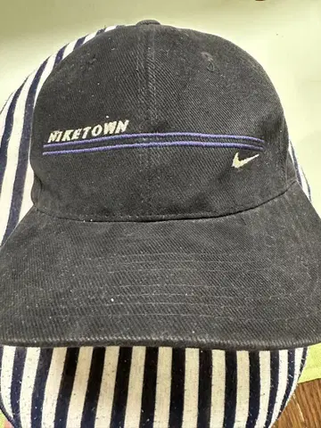 NIKE 90년대 niketown 캡