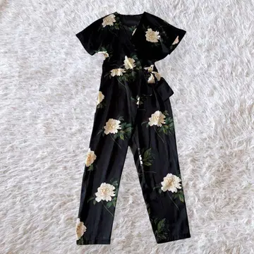 ZARA 자라 꽃무늬 올인원 드레이프감 모란 오리엔탈