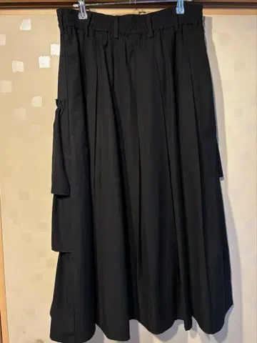 [ NOT CONVENTIONAL ] two face skirt