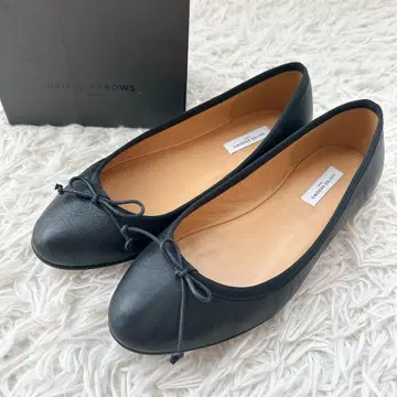 새상품급 유나이티드 애로우즈 플랫슈즈 발레 24.5cm